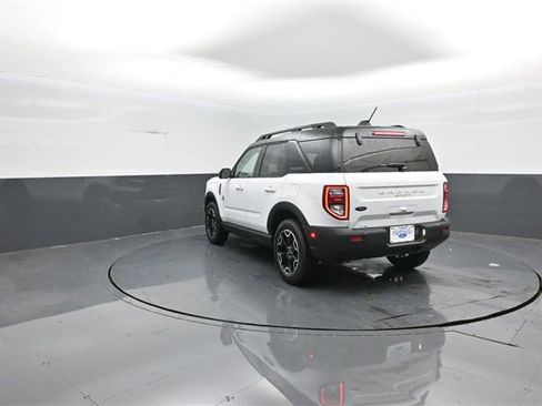 New 2025 Ford Bronco Sport Outer Banks image 5