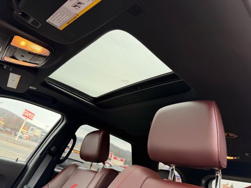 Used 2023 Dodge Durango GT image 15