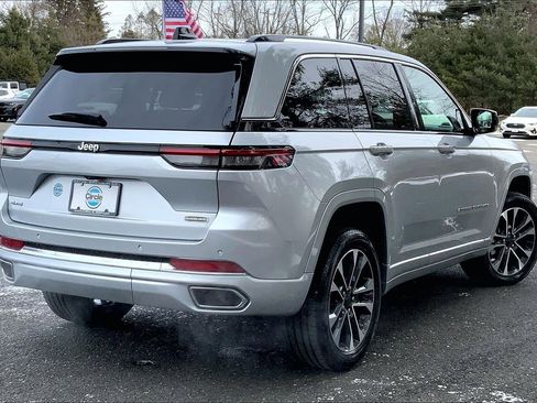 Certified 2024 Jeep Grand Cherokee Overland w/ Trailer Tow Package image 10