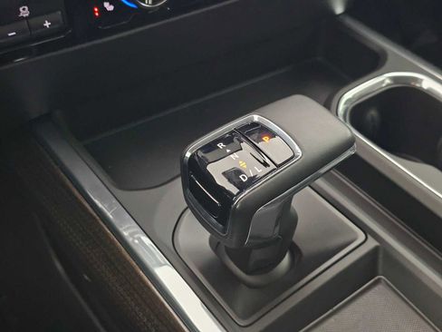 Used 2024 Chevrolet Silverado 1500 LT Trail Boss w/ LT Trail Boss Premium Package image 30