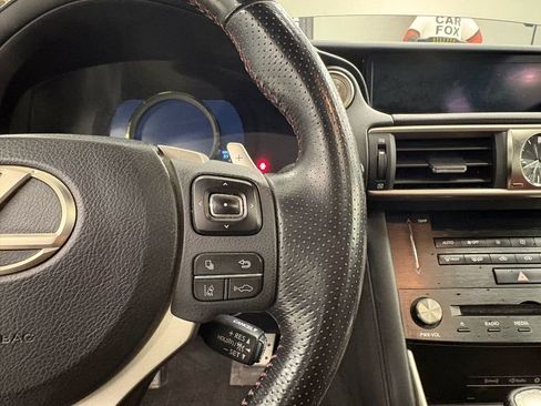 Used 2018 Lexus IS 300 F Sport image 19