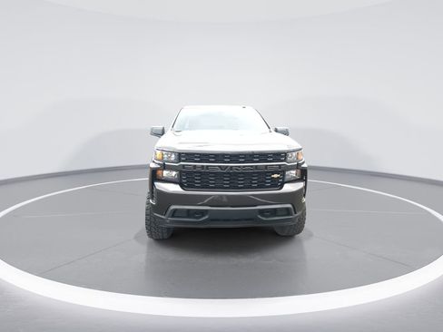 Used 2022 Chevrolet Silverado 1500 Custom w/ Safety Confidence Package image 3