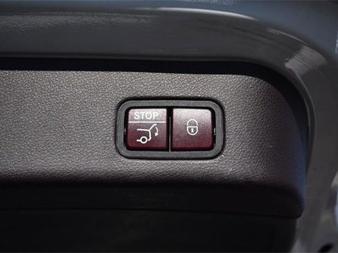 Used 2016 Mercedes-Benz GLE 350 image 27