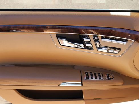 Used 2008 Mercedes-Benz S 550 image 27