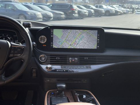 Used 2021 Lexus LS 500 AWD image 30