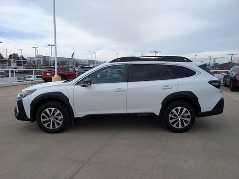 Certified 2025 Subaru Outback Premium w/ Popular Package #1A AWD/4WD image 7