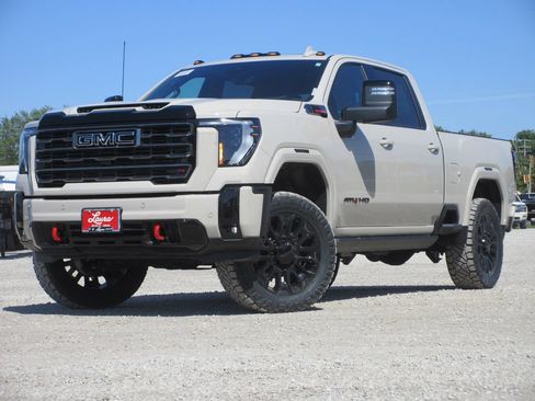 New 2026 GMC Sierra 2500 AT4 w/ AT4 Premium Plus Package AWD/4WD image 9