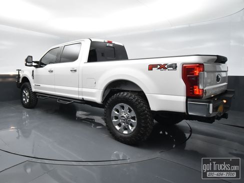 Used 2018 Ford F250 Lariat w/ Lariat Ultimate Package image 4