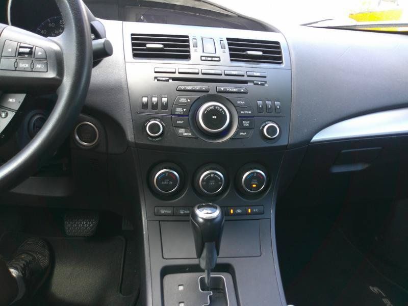 Used 2013 MAZDA MAZDA3 i Touring FWD image 15