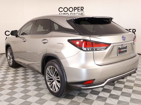 Used 2022 Lexus RX 450h AWD w/ Luxury Package image 24