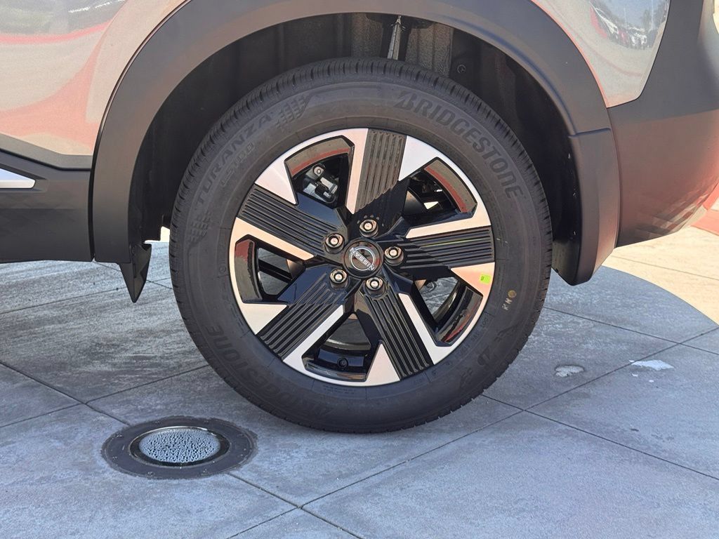 New 2026 Nissan Kicks SV w/ SV Premium Package AWD/4WD image 10