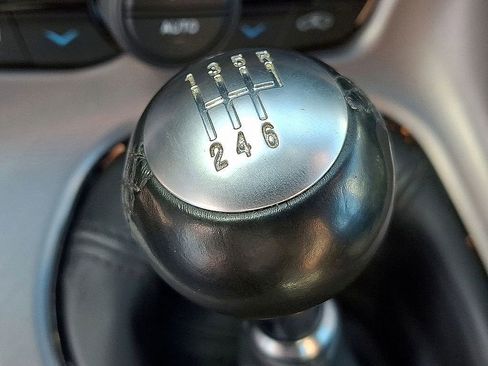 Used 2022 Dodge Challenger R/T w/ Plus Package image 12