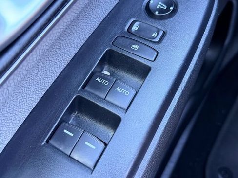 Used 2018 Honda CR-V EX image 27