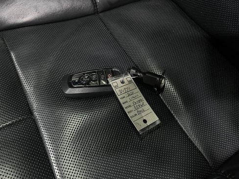 Used 2020 Lincoln Navigator Reserve w/ Luxury Package image 40