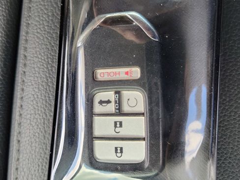 Used 2018 Honda Civic EX-L image 34