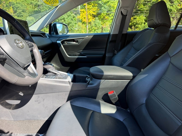Certified 2023 Toyota RAV4 XLE Premium AWD/4WD image 15