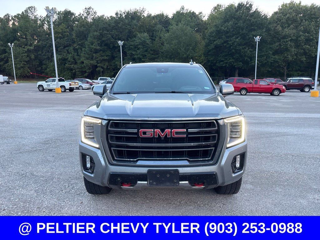 Used 2023 GMC Yukon XL AT4 w/ AT4 Premium Package AWD/4WD image 2