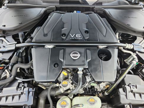 Used 2024 Nissan Z Performance w/ Floor Mat Package RWD image 9