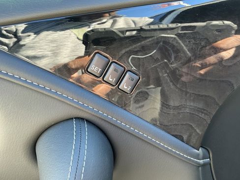 Certified 2024 INFINITI QX80 Sensory image 26