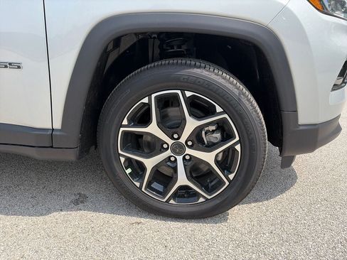 New 2026 Jeep Compass Limited AWD/4WD image 13