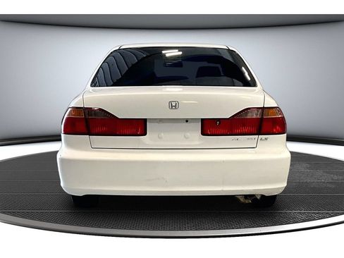 Used 1998 Honda Accord LX image 6
