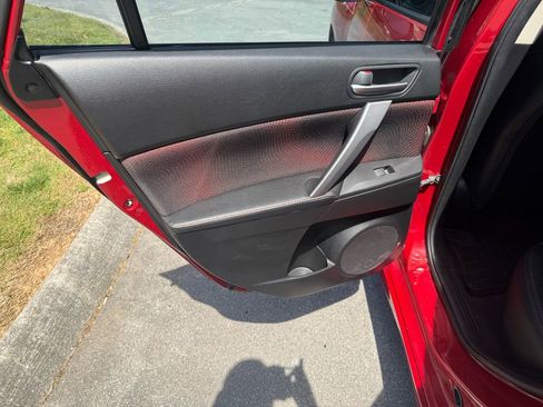 Used 2012 MAZDA MAZDA3 Touring FWD image 29