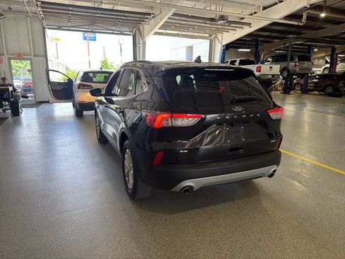 Used 2020 Ford Escape SE AWD/4WD image 4