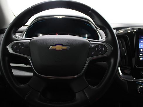 Used 2021 Chevrolet Traverse LT FWD image 32