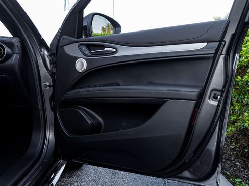 New 2025 Alfa Romeo Stelvio Sprint image 37