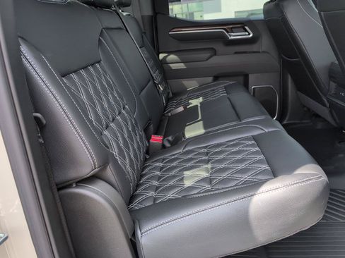 New 2026 Chevrolet Silverado 1500 RST AWD/4WD image 38