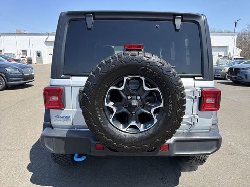 Used 2023 Jeep Wrangler Unlimited Rubicon 4xe w/ Cold Weather Group AWD/4WD image 4