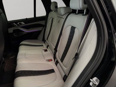 Used 2021 BMW X5 M w/ Competition Package image 18