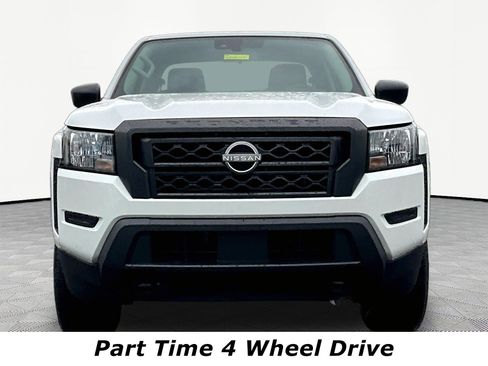 Used 2022 Nissan Frontier S w/ Technology Package AWD/4WD image 2