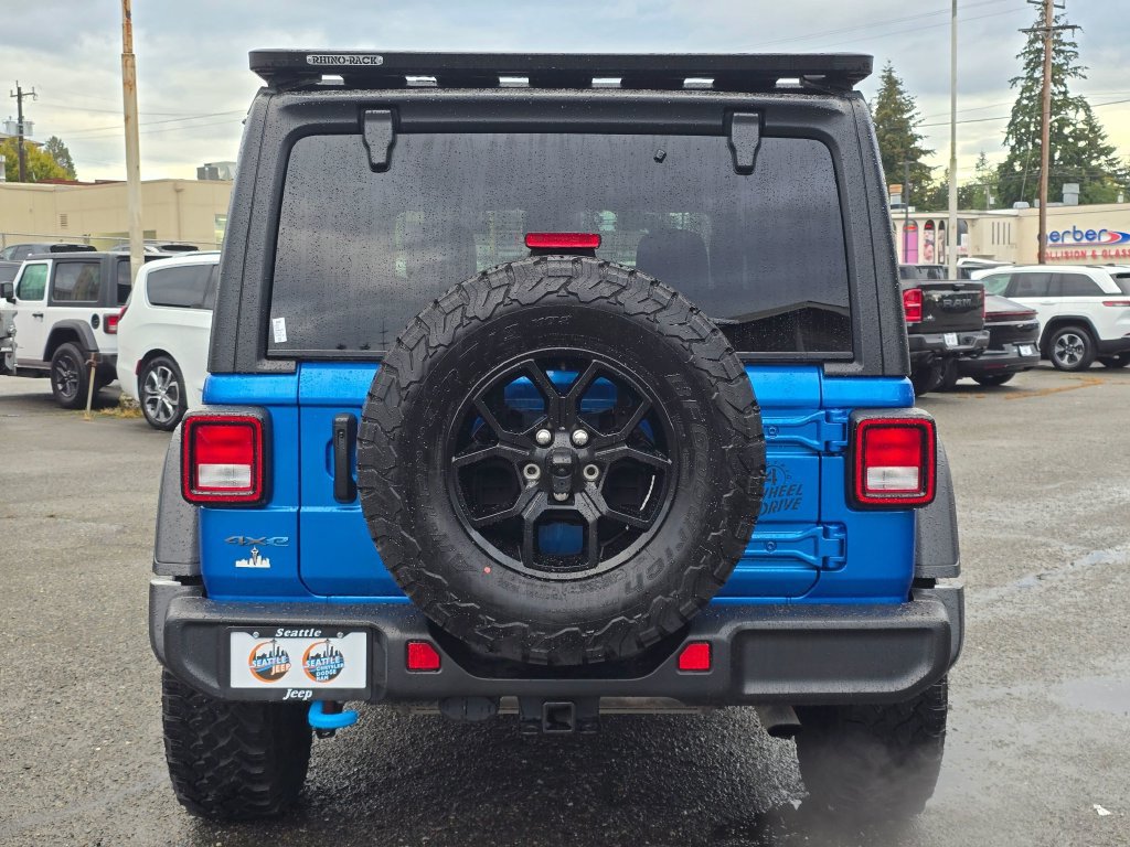 Used 2024 Jeep Wrangler Unlimited AWD/4WD image 7