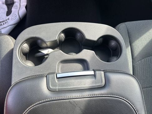 Used 2022 RAM 1500 Classic Warlock w/ Technology Package I image 19