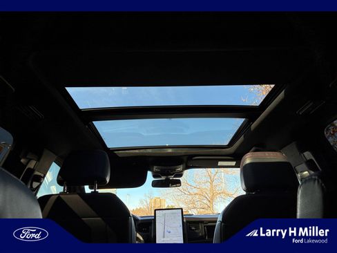 Used 2022 Ford Expedition Max Limited image 33