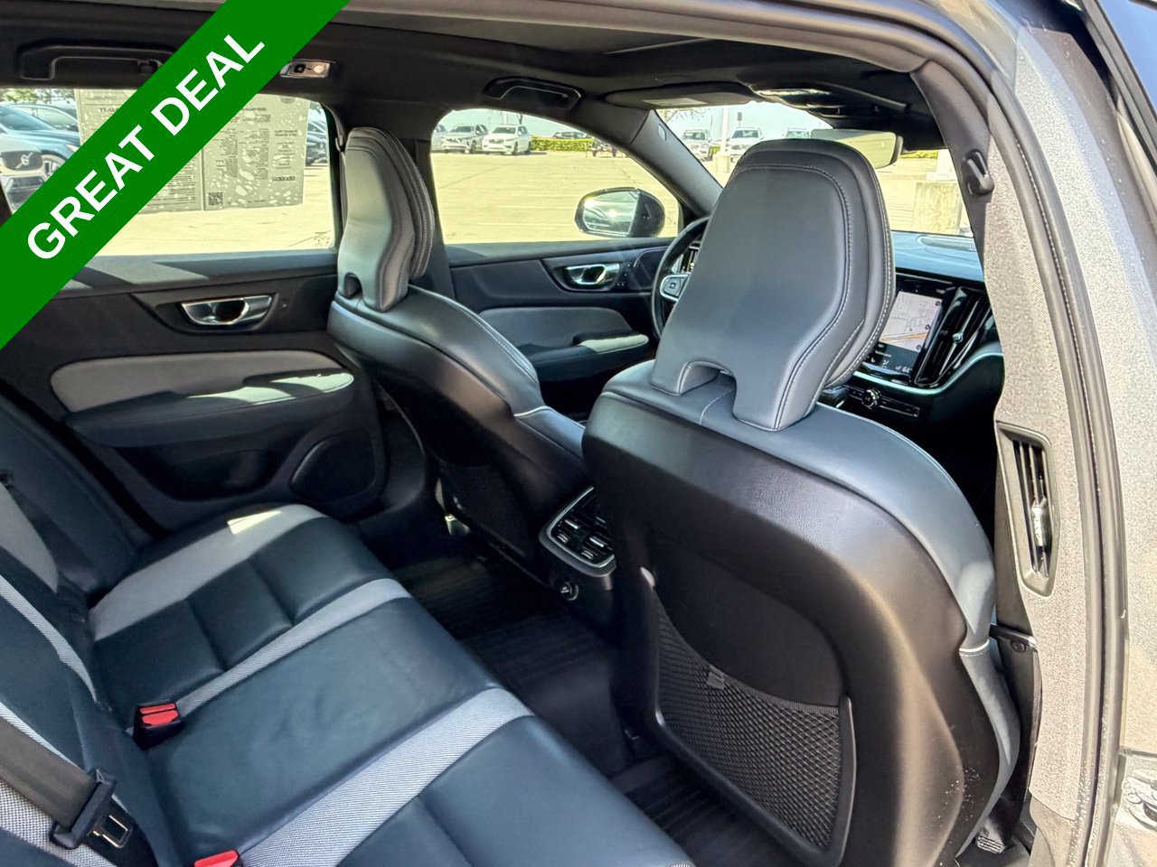 Used 2020 Volvo V60 T6 R-Design FWD image 35