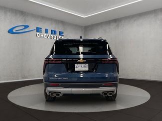 New 2026 Chevrolet Traverse LT w/ Driver Confidence Package AWD/4WD video 2