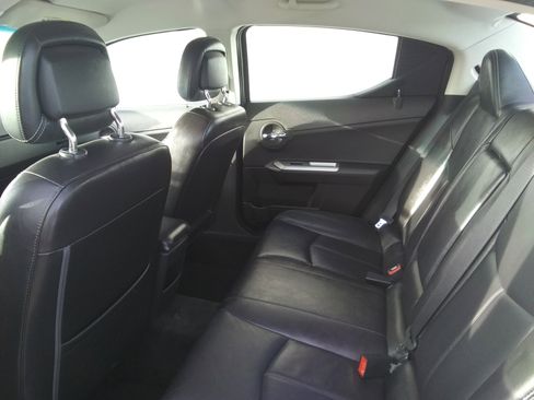 Used 2010 Dodge Avenger R/T image 8