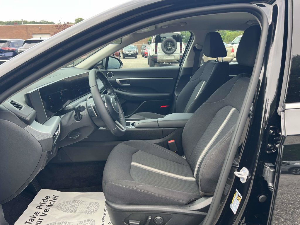 Used 2026 Hyundai Sonata SEL FWD image 12