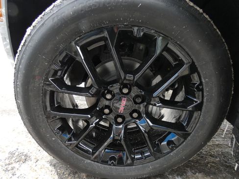 New 2026 GMC Yukon Elevation w/ LPO, Floor Liner Package image 8