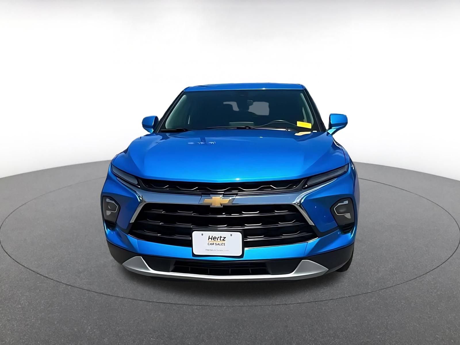 Used 2025 Chevrolet Blazer LT FWD image 4