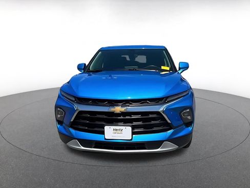 Used 2025 Chevrolet Blazer LT FWD image 4
