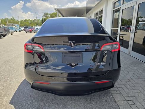 Used 2022 Tesla Model Y Performance AWD/4WD image 7