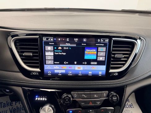 New 2027 Chrysler Pacifica Select AWD/4WD image 15