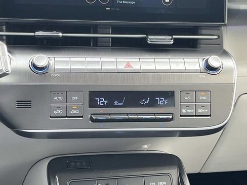 New 2026 Hyundai Kona Limited FWD image 17