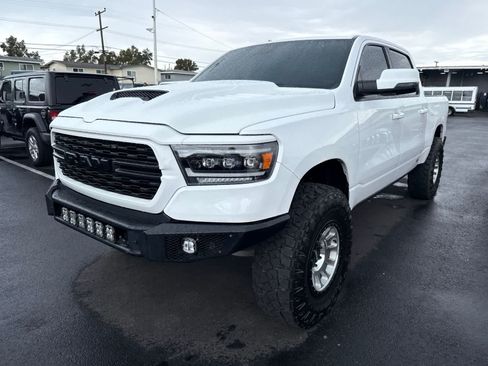 Used 2023 RAM 1500 Big Horn AWD/4WD image 9