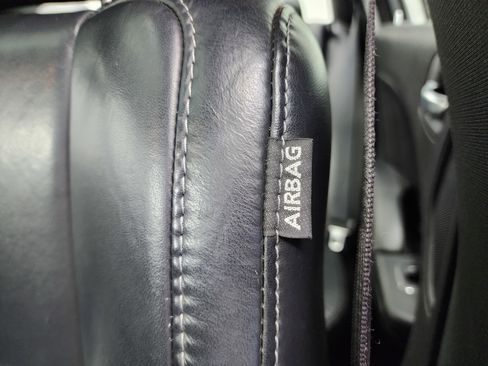 Used 2017 Dodge Charger SXT w/ AWD Plus Group image 41