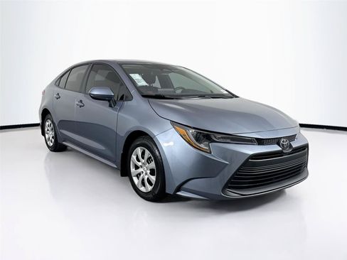 Certified 2025 Toyota Corolla LE FWD image 9