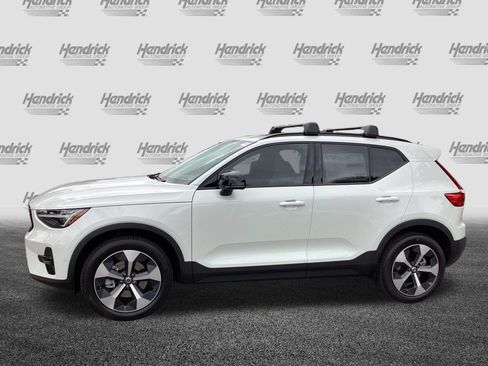 Used 2026 Volvo XC40 B5 Plus w/ Protection Package Premier AWD/4WD image 6